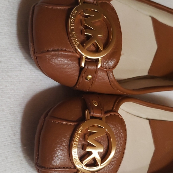 MICHAEL Michael Kors Flat - Picture 8 of 8